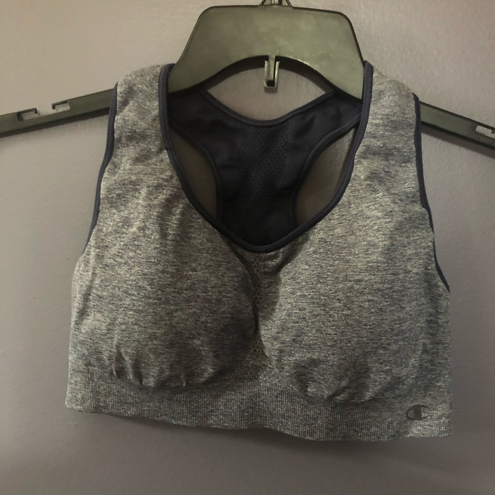 Sports bra
